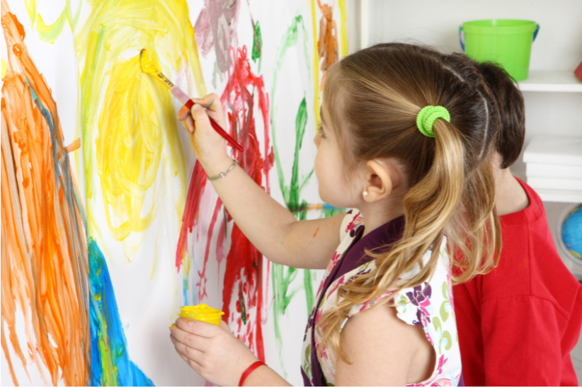 kids painting