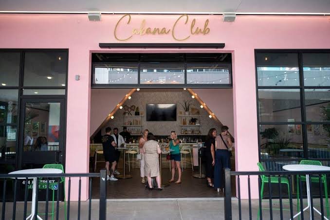 Sacramento’s Tiny Slice of Palm Springs Is Hiding Inside DOCO
